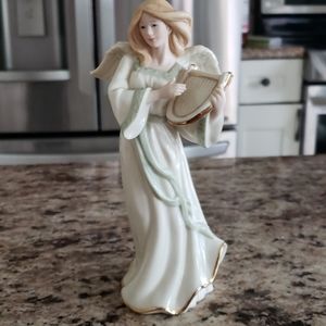 Lenox Angelic Hymm Angel Figurine flawless